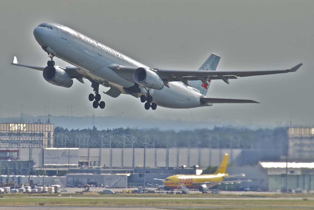Photo of Air Canada C-GFUR, Airbus A330-300