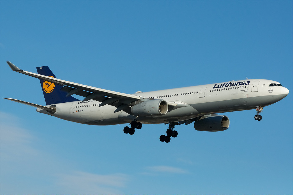 Photo of Lufthansa D-AIKA, Airbus A330-300