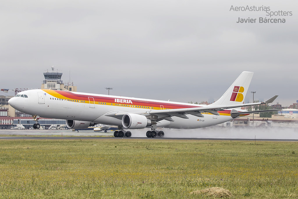 Photo of Iberia EC-LUX, Airbus A330-300