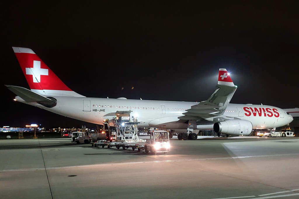 Photo of Swiss International Airlines HB-JHE, Airbus A330-300