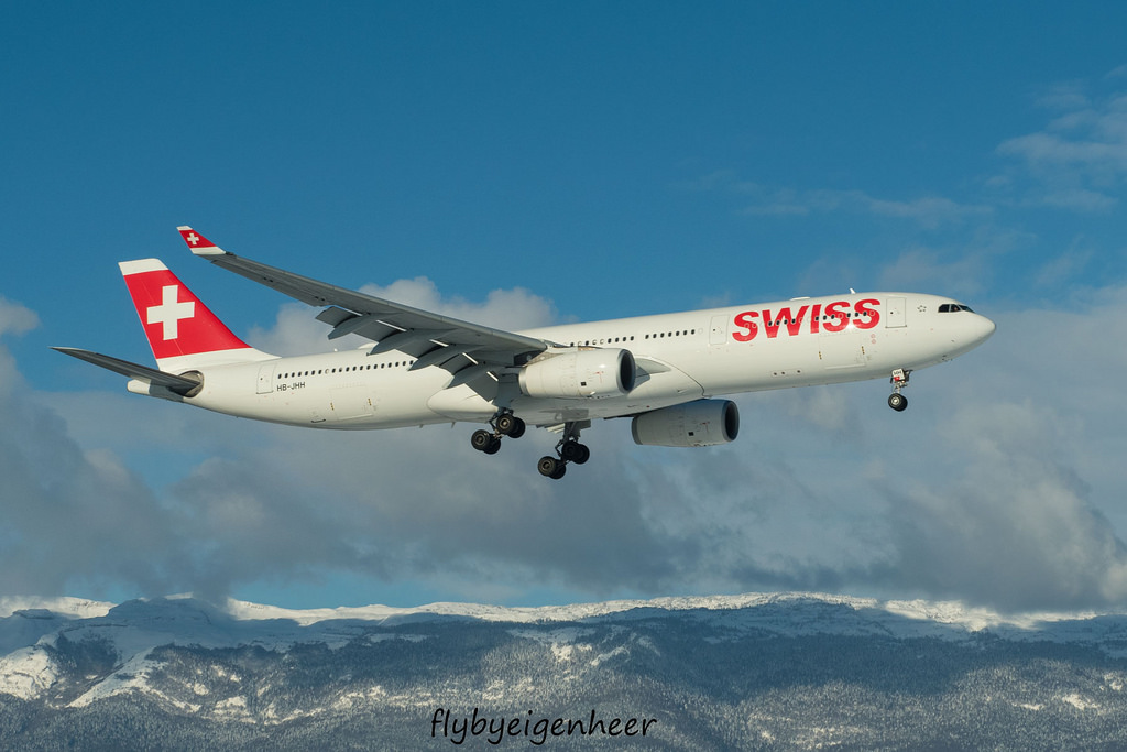Photo of Swiss International Airlines HB-JHH, Airbus A330-300