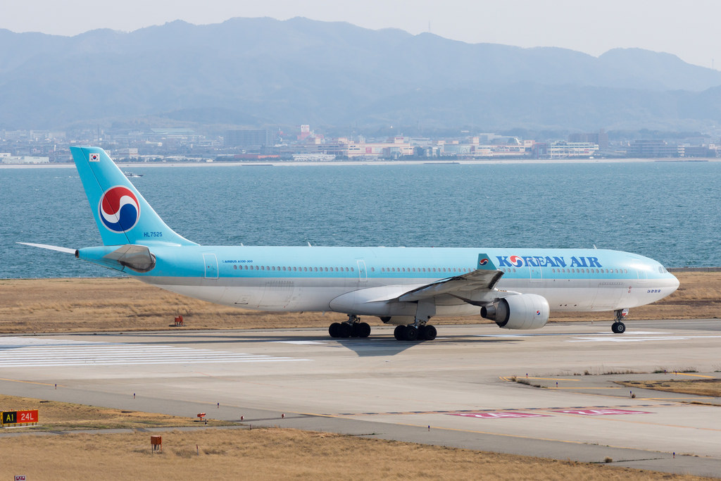Photo of Korean Airlines HL7525, Airbus A330-300