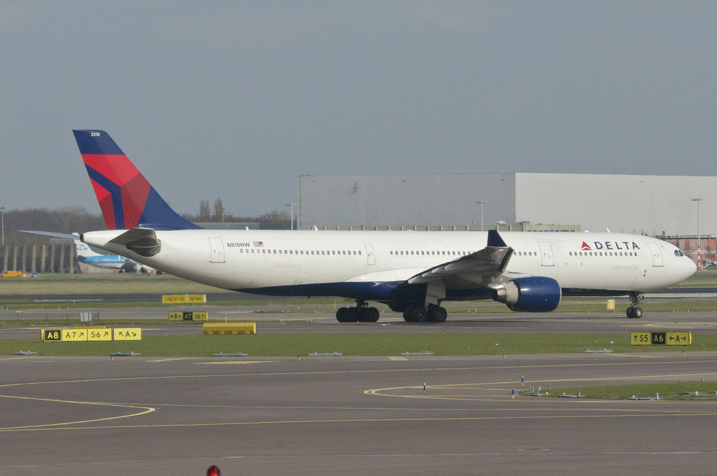 Photo of Delta Airlines N810NW, Airbus A330-300