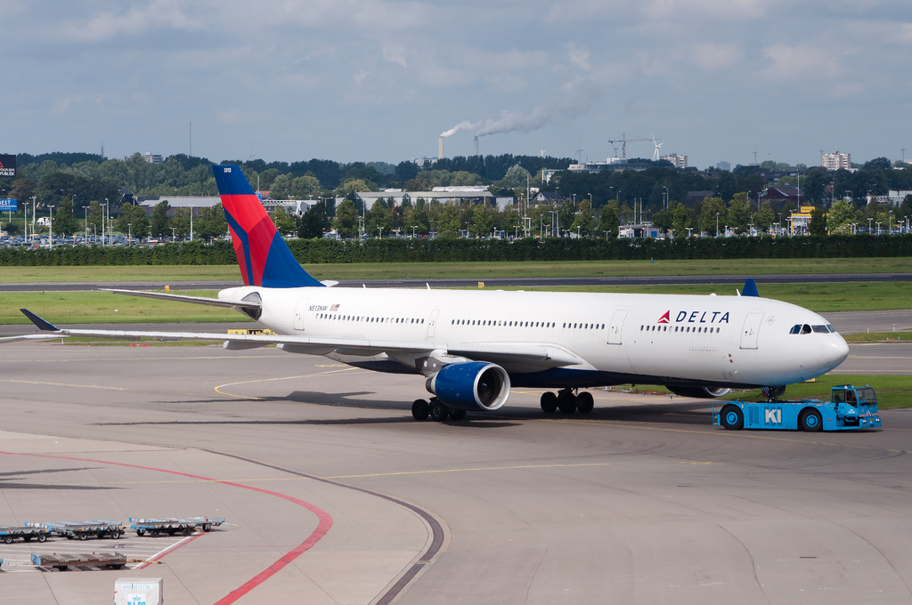Photo of Delta Airlines N813NW, Airbus A330-300