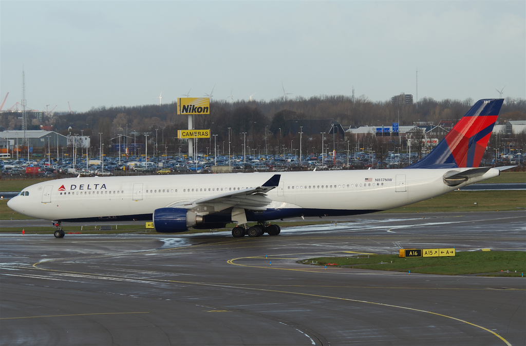 Photo of Delta Airlines N817NW, Airbus A330-300
