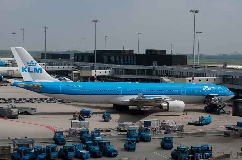 Photo of KLM PH-AKE, Airbus A330-300
