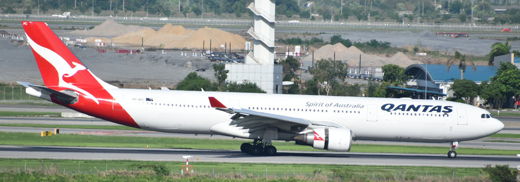 Photo of Qantas VH-QPC, Airbus A330-300
