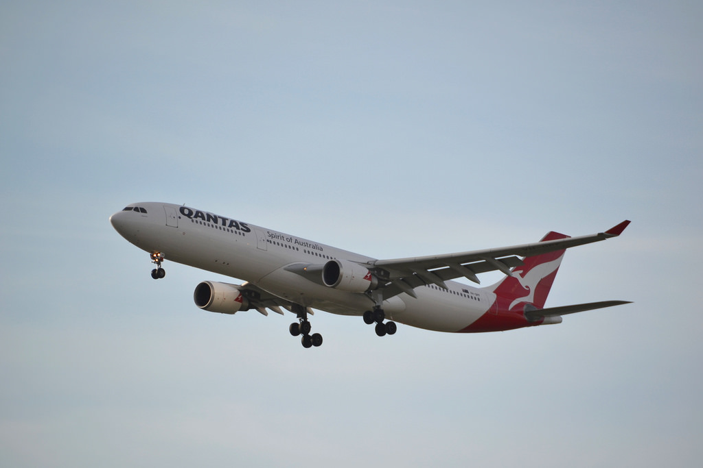 Photo of Qantas VH-QPF, Airbus A330-300