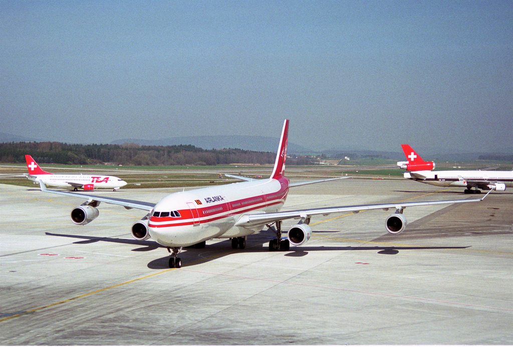 Photo of Srilankan Airlines 4R-ADA, Airbus A340-300