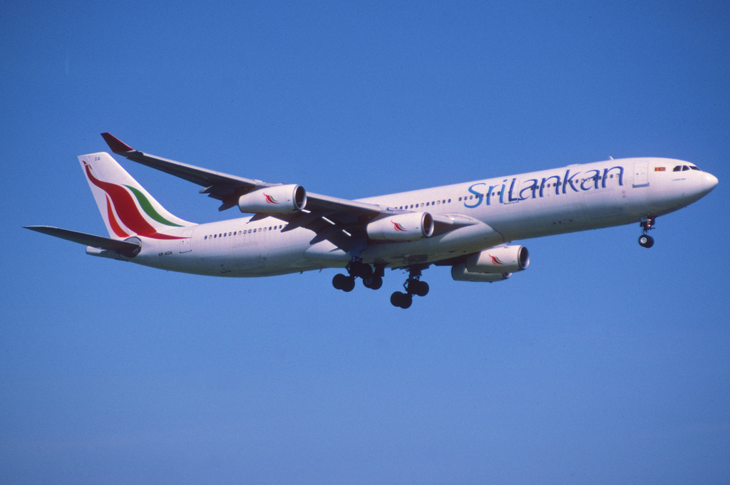 Photo of Srilankan Airlines 4R-ADA, Airbus A340-300