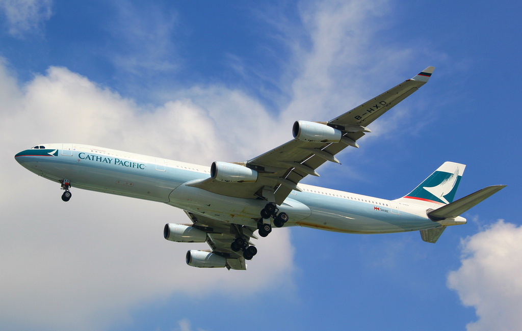 Photo of Cathay Pacific B-HXD, Airbus A340-300
