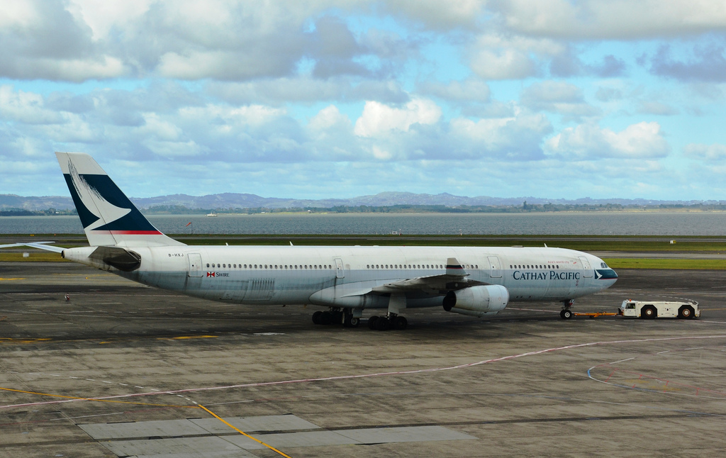Photo of Cathay Pacific B-HXJ, Airbus A340-300