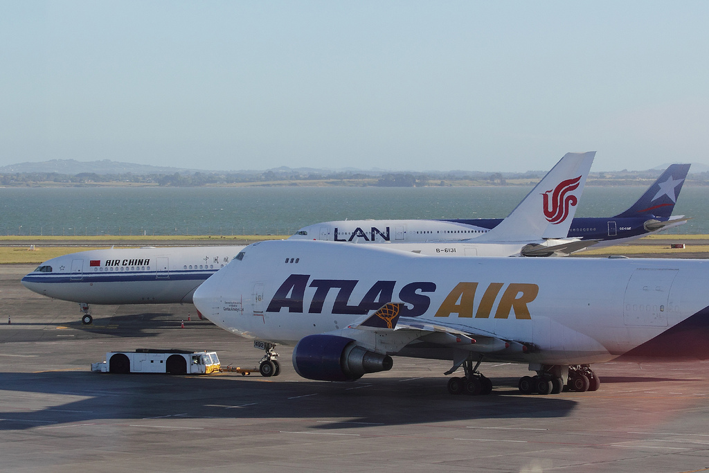 Photo of LAN Airlines CC-CQE, Airbus A340-300