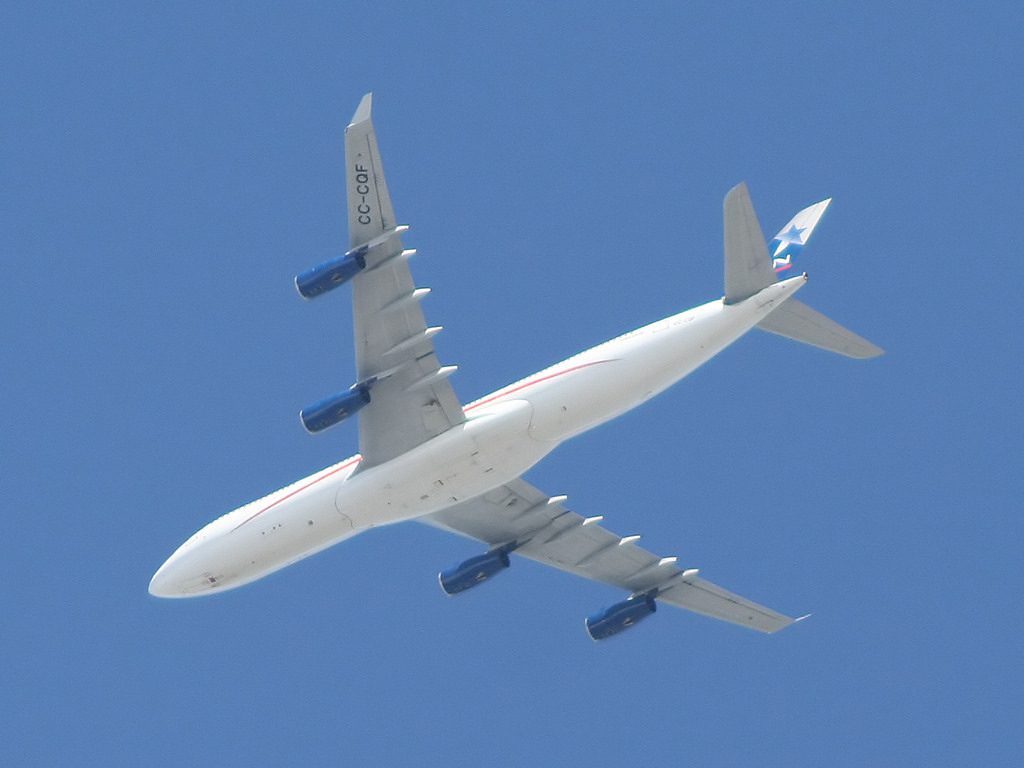 Photo of  CC-CQF, Airbus A340-300