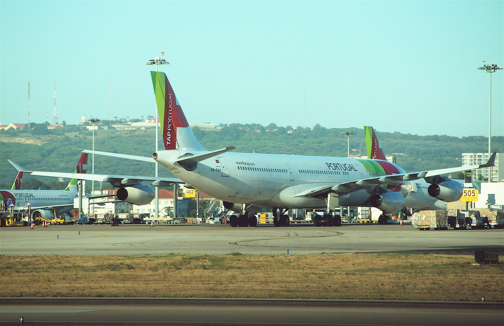 Photo of TAP Air Portugal CS-TOA, Airbus A340-300