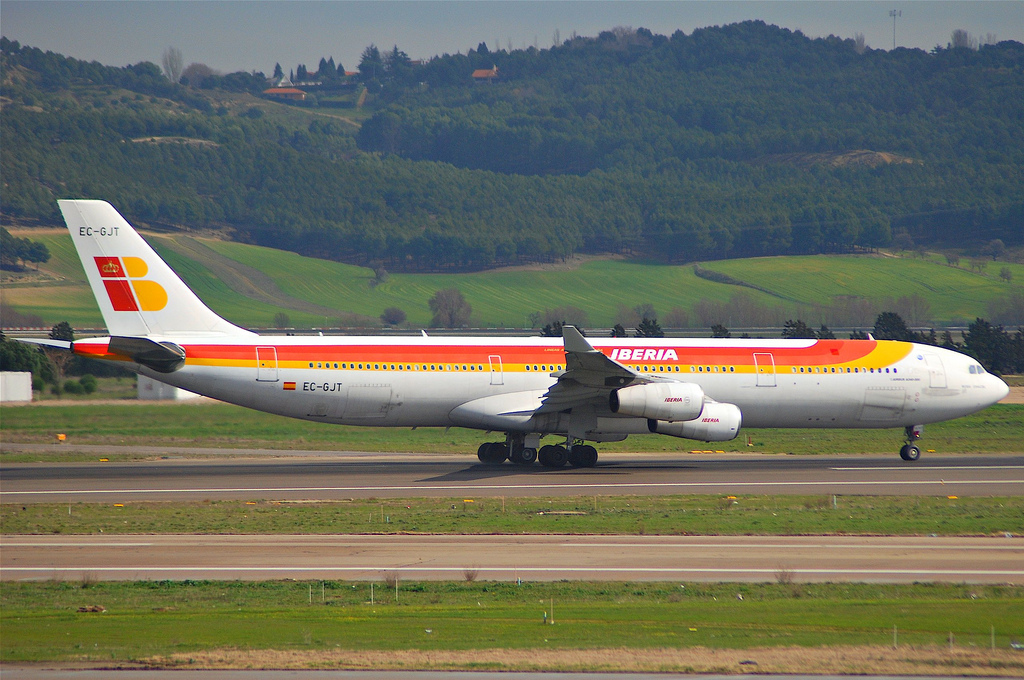 Photo of Iberia EC-GJT, Airbus A340-300