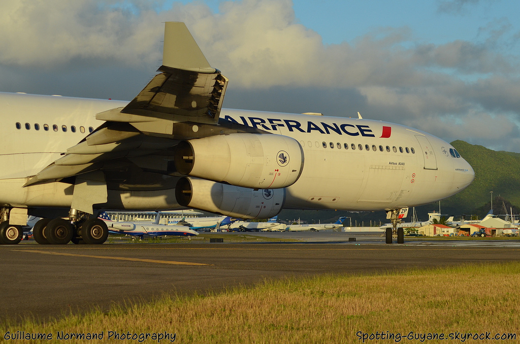 Photo of Air France F-GLZP, Airbus A340-300