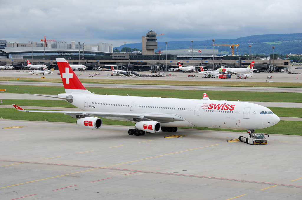Photo of Swiss HB-JML, Airbus A340-300
