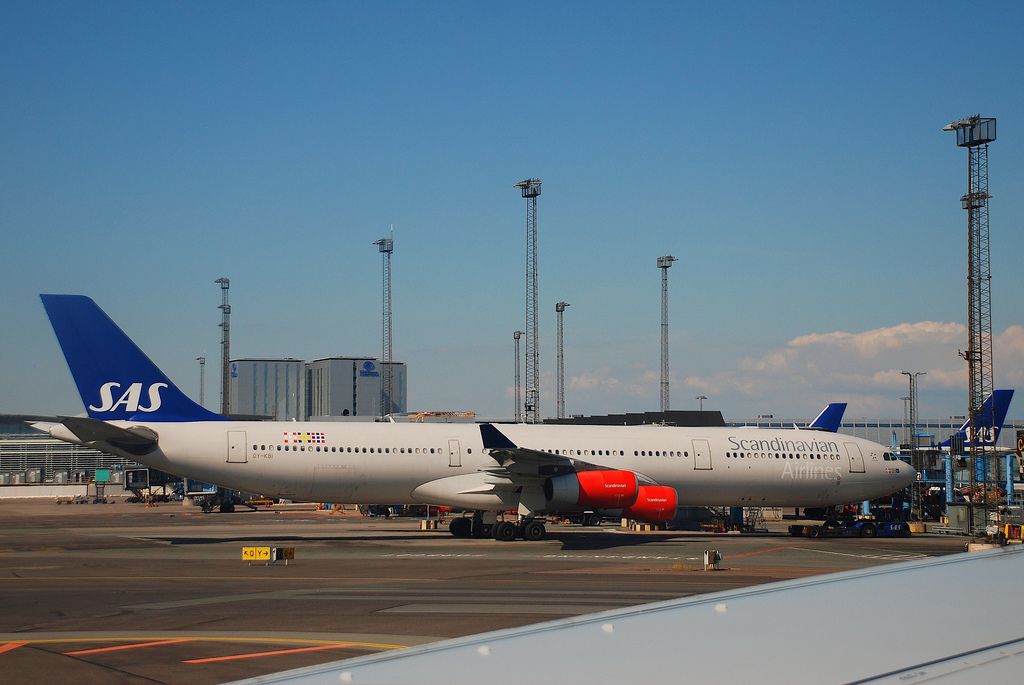 Photo of SAS Scandinavian Airlines OY-KBI, Airbus A340-300