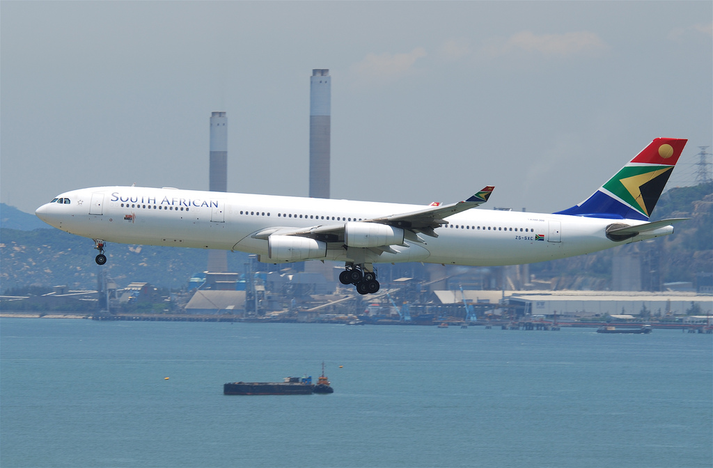 Photo of SAA South African Airways ZS-SXC, Airbus A340-300