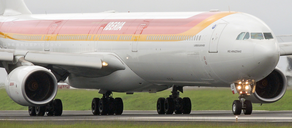 Photo of Iberia EC-LEU, Airbus A340-600
