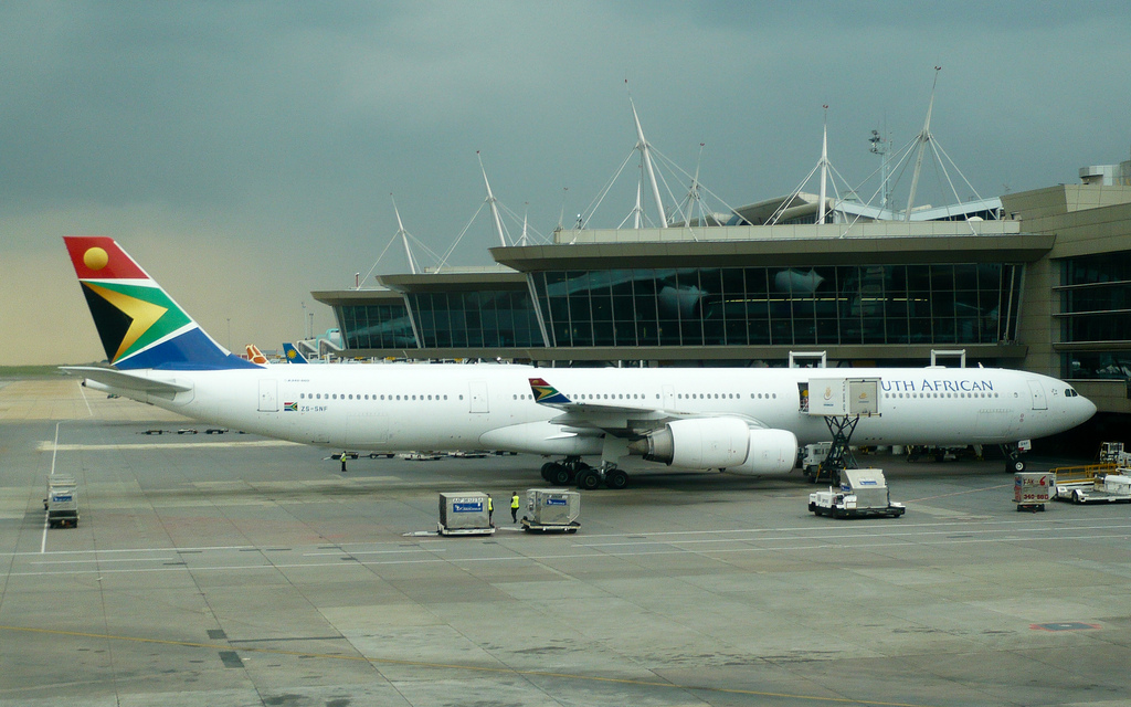 Photo of SAA South African Airways ZS-SNF, Airbus A340-600