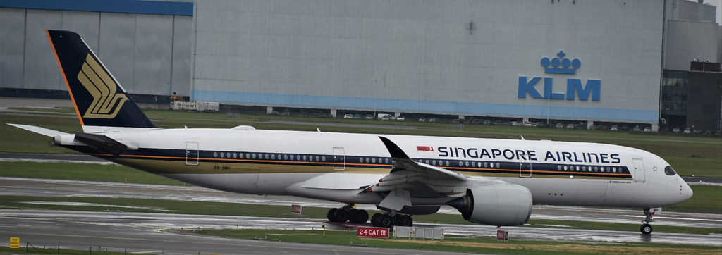 Photo of Singapore Airlines 9V-SMH, Airbus A350-900