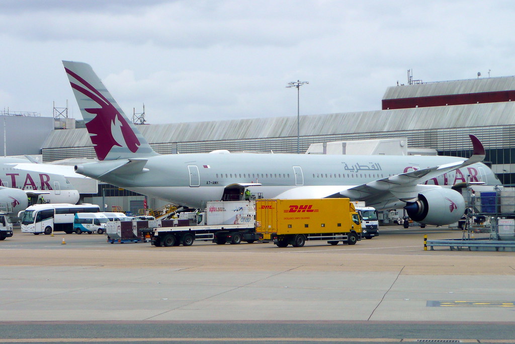 Photo of Qatar Airways A7-AMH, Airbus A350-900