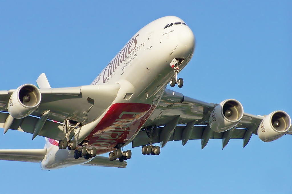 Photo of Emirates Airlines A6-EDJ, Airbus A380-800