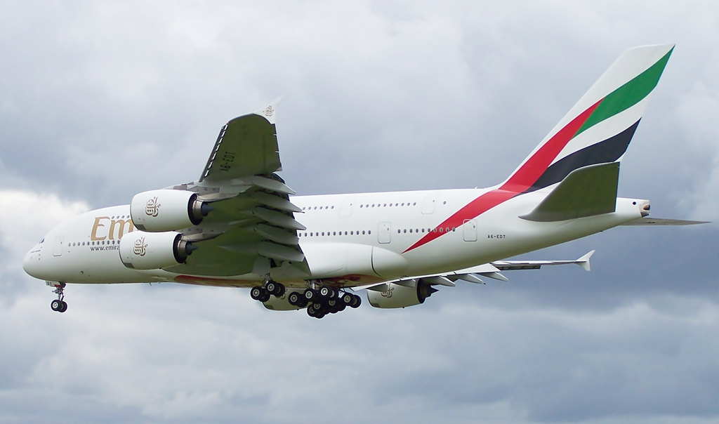 Photo of Emirates Airlines A6-EDT, Airbus A380-800