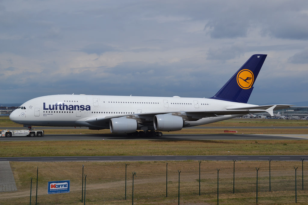 Photo of Lufthansa D-AIMF, Airbus A380-800