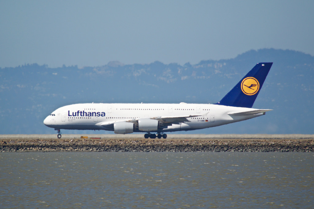 Photo of Lufthansa D-AIMK, Airbus A380-800