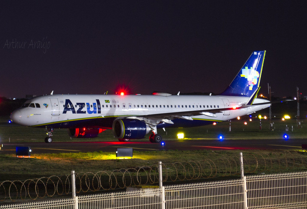 Photo of Azul Linhas Aereas PR-YRI, Airbus A320-200N