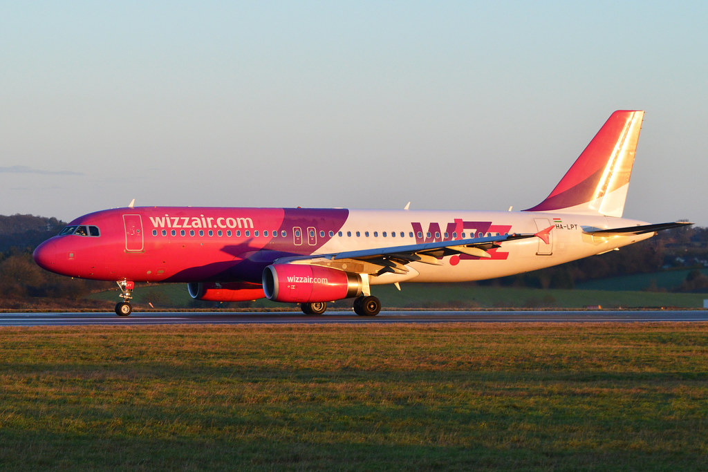 Photo of Wizz Air HA-LPT, Airbus A320