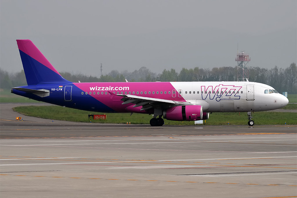 Photo of Wizz Air HA-LPW, Airbus A320