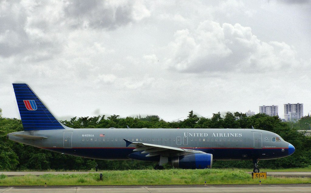Photo of United N409UA, Airbus A320
