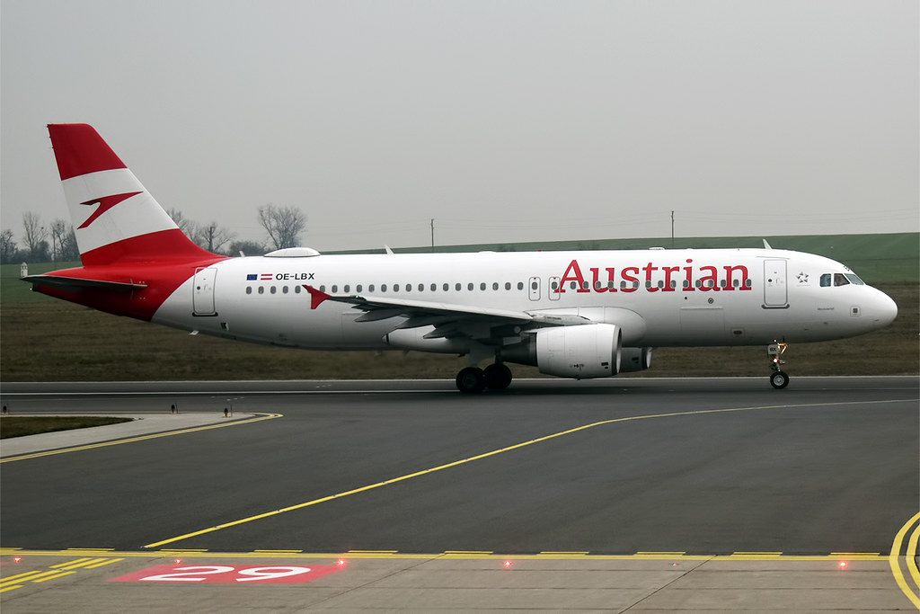 Photo of Austrian Airlines OE-LBX, Airbus A320