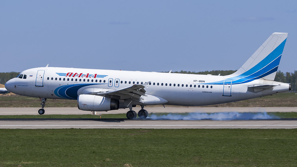 Photo of Yamal Airlines VP-BBN, Airbus A320