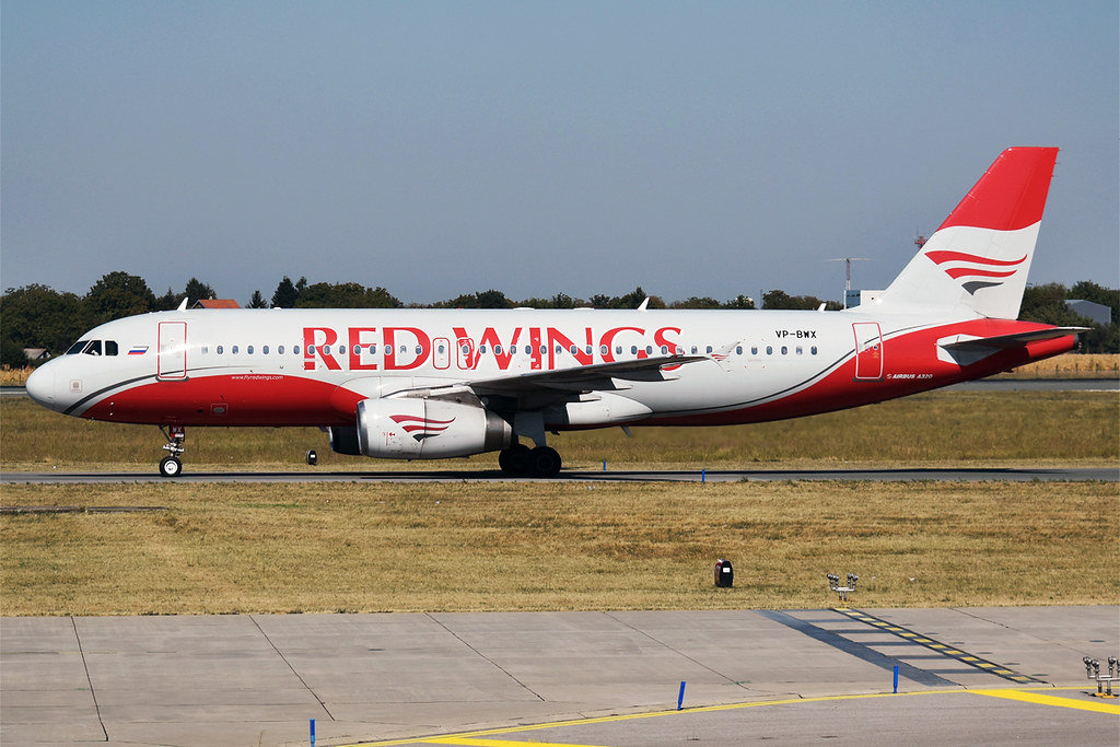 Photo of Red Wings VP-BWX, Airbus A320
