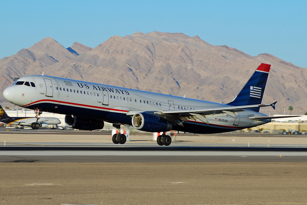 Photo of American Airlines N535UW, Airbus A321