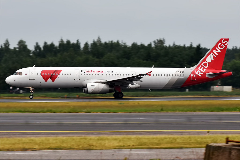 Photo of Red Wings VP-BER, Airbus A321