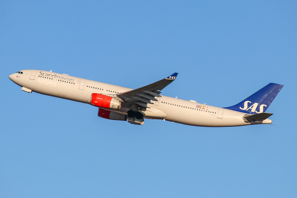 Photo of SAS Scandinavian Airlines LN-RKM, Airbus A330-300
