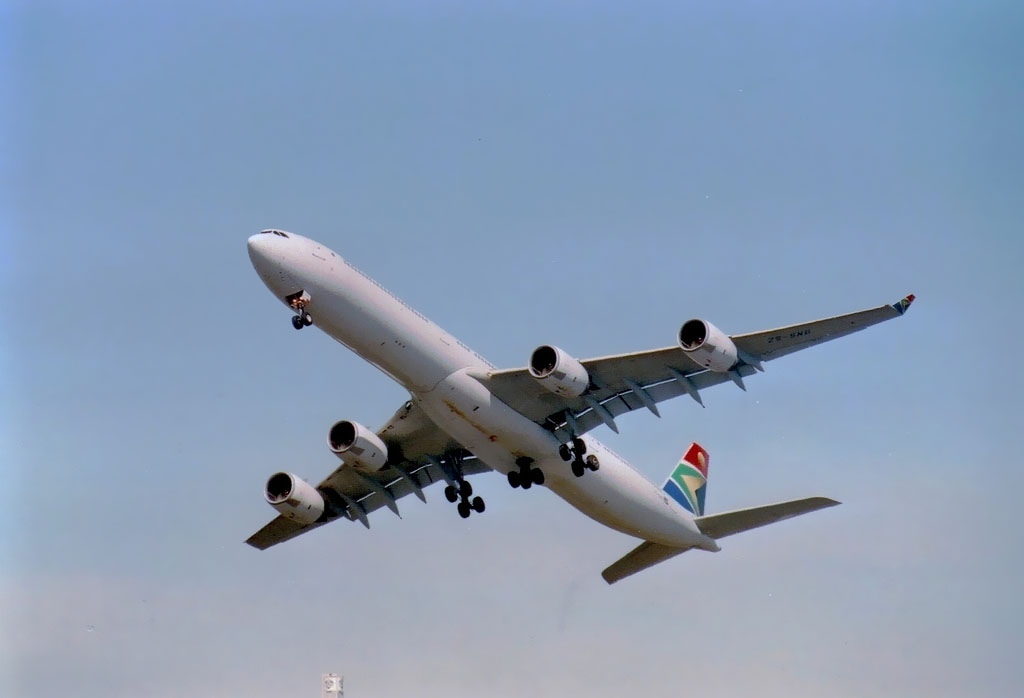 Photo of SAA South African Airways ZS-SNG, Airbus A340-600