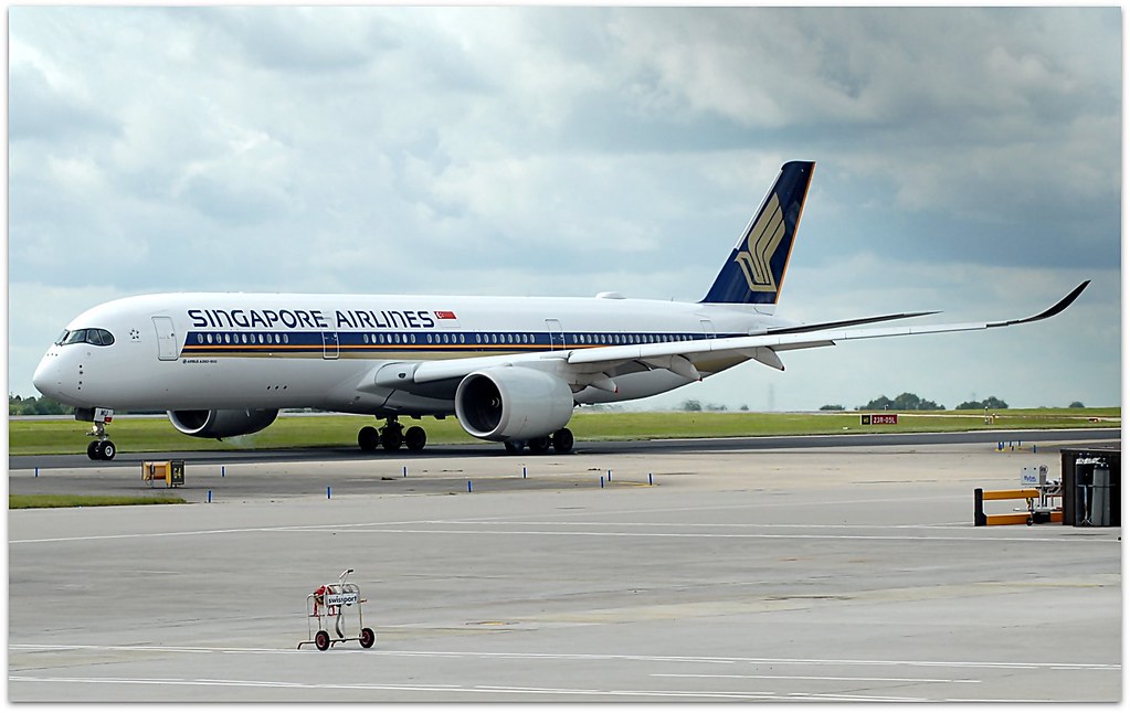 Photo of Singapore Airlines 9V-SMU, Airbus A350-900