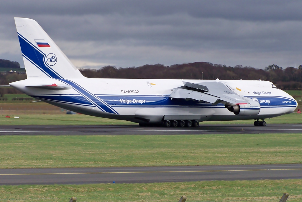 Photo of Volga-Dnepr RA-82042, Antonov An-124