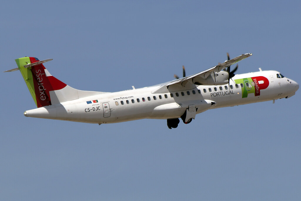 Photo of White Air CS-DJC, ATR ATR-72-200