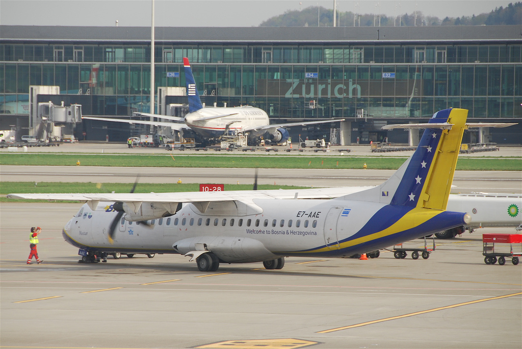 Photo of BH Airlines E7-AAE, ATR ATR-72-200