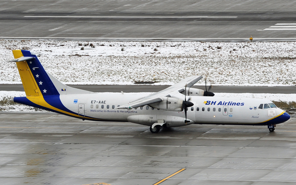 Photo of BH Airlines E7-AAE, ATR ATR-72-200