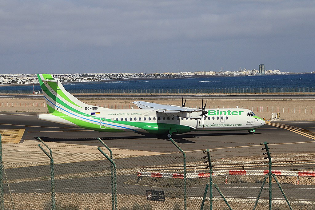 Photo of Binter Canarias EC-NGF, ATR ATR-72-200