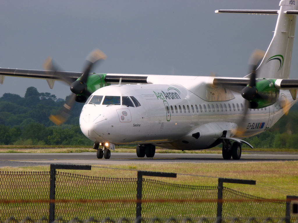 Photo of Aer Arann EI-SLN, ATR ATR-72-200